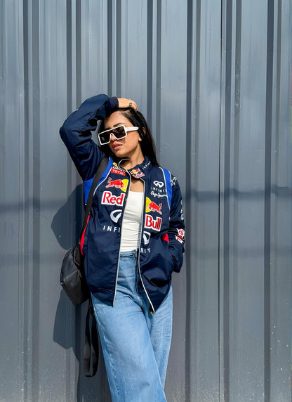 Red Bull Racing Team Jacket – Inner Puff Parachute Fabric | F1 Streetwear Look