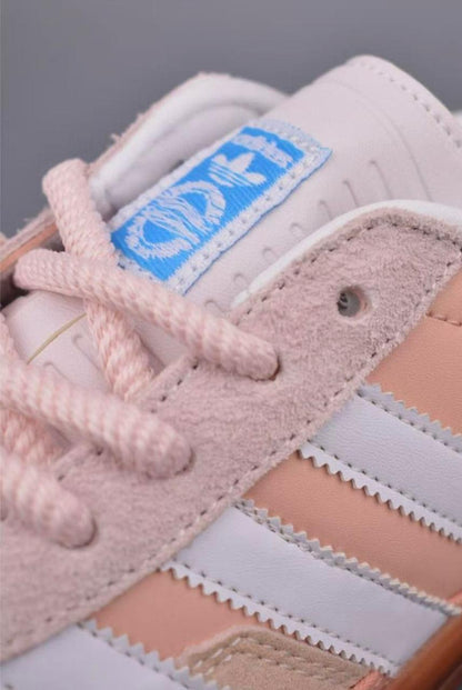 Gazelle Indoor 'Cabo Rojo'