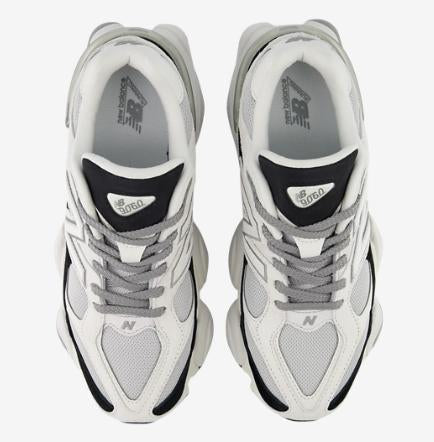 9060 Reflection Black Oreo